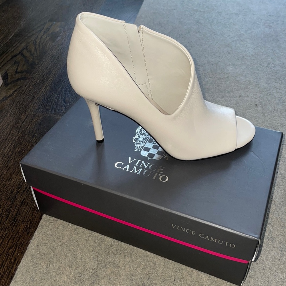 Vince Camuto Careeta Heels
